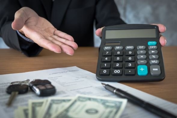 How Monthly Payments Are Structured in Loan for used F250